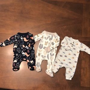Newborn Onesies/Footies